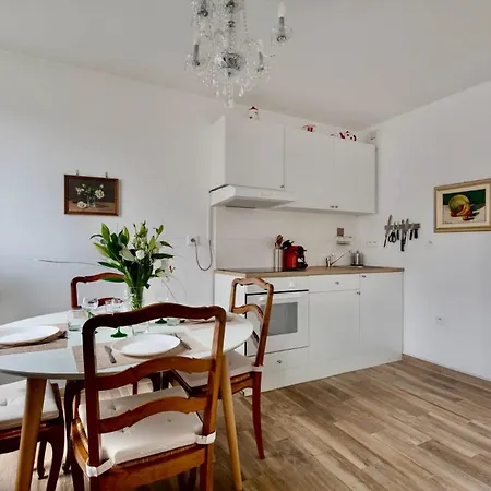 Nid Calme Petite France *